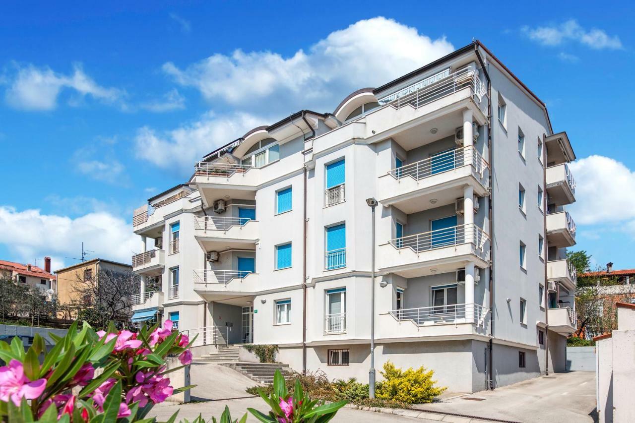 Apartment Lungomare Пула Экстерьер фото
